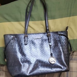 Michael kors tote